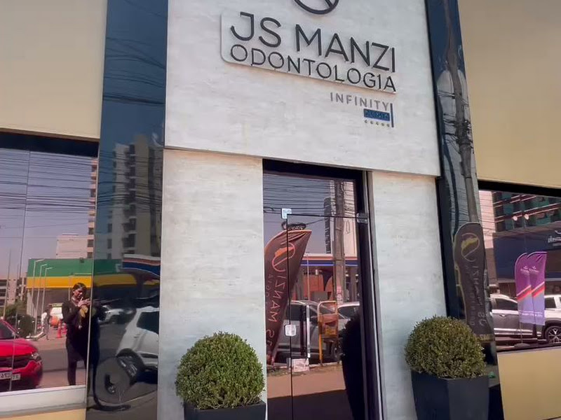 Foto 3 de JS Manzi Odontologia
