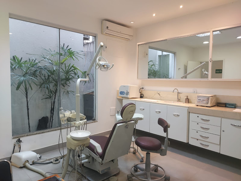 Foto 2 de Jucelino Coimbra - Harmonização Orofacial