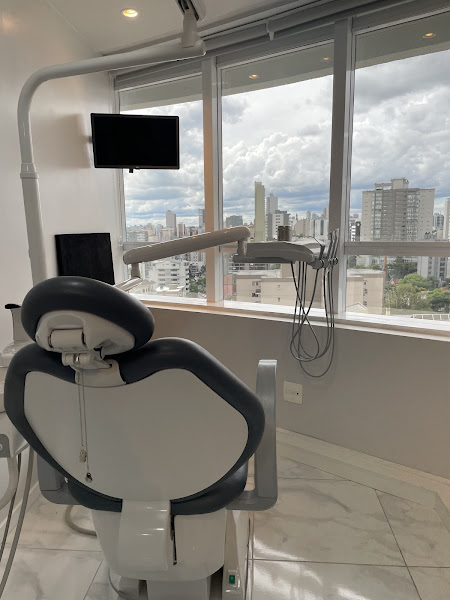 Foto 2 de Júlia Bohm Bortolosso | Consultório Odontológico | Geral, Próteses & Implantes
