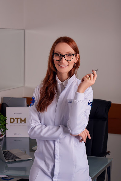 Foto 2 de Julia Zanatta - Bruxismo, DTM e Dor Orofacial