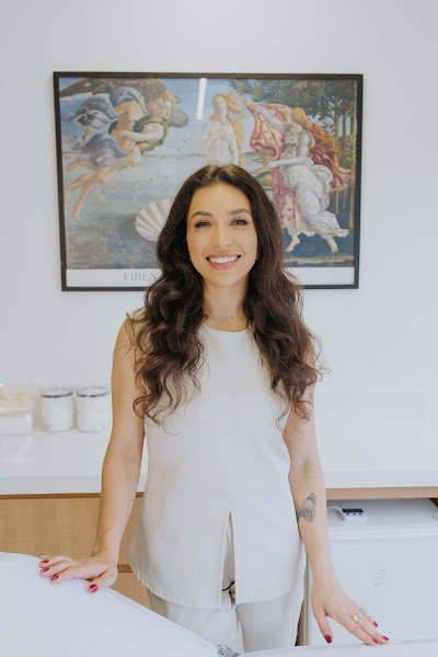 Foto 2 de Juliana Tahan