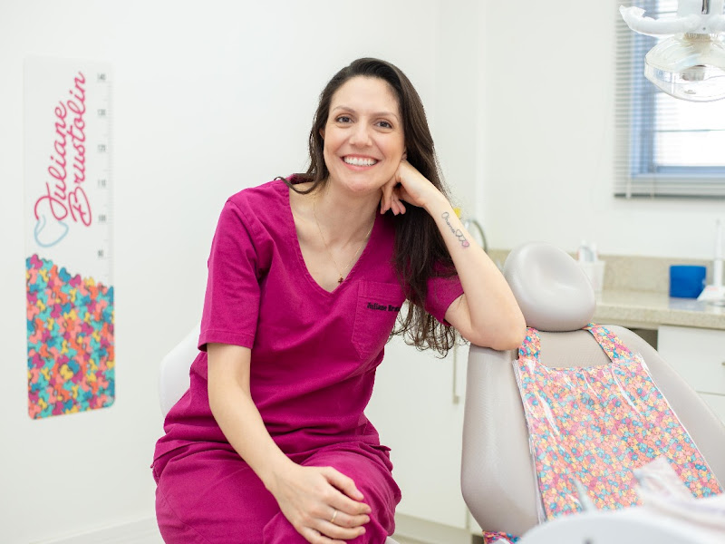 Foto de Juliane Brustolin - Odontopediatra