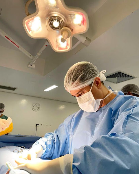 Foto 2 de JÚLIO EVANGELISTA - CIRURGIA ORTOGNÁTICA E OTOPLASTIA