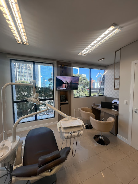 Foto 3 de Katherine Roman Duarte - Cirurgiã Dentista Especialista em Cirurgia Bucomaxilofacial