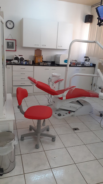 Foto 3 de Katia Calixto -Dentista Pelotas