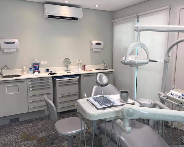 Foto 2 de Kaverzola Odontologia