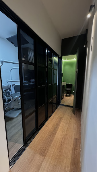 Foto 2 de Kemeron Leal Odontologia