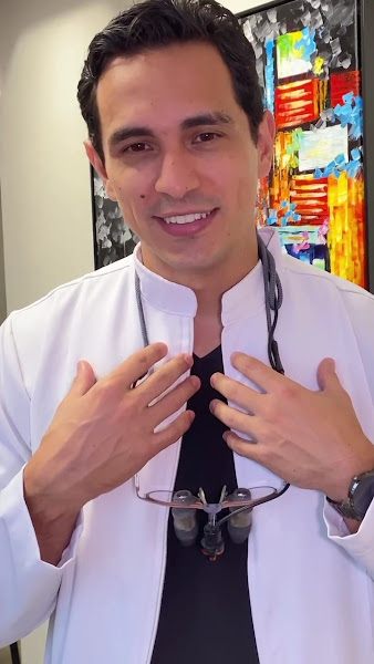 Foto 3 de Khárisma Odontologia | Reabilitação Oral com Dr. Gabriel David