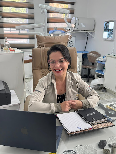 Foto 2 de KNS ODONTOLOGIA - IMPLANTODONTISTA