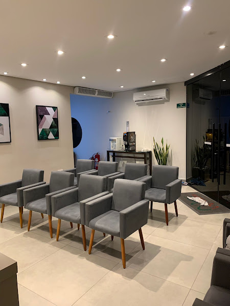 Foto 2 de KRC Odonto - dentista, implante, prótese em Praia Grande