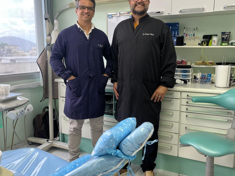 Foto 3 de LA clínica odontológica - dr. Lucas Ferreira e dra Amanda Perestrelo