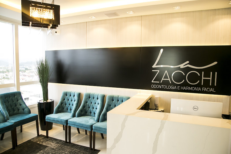 Foto 3 de La Zacchi | Odontologia e Harmonia Facial