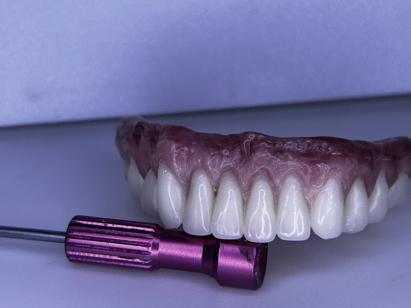 Foto 3 de Laboratório de prótese dentária