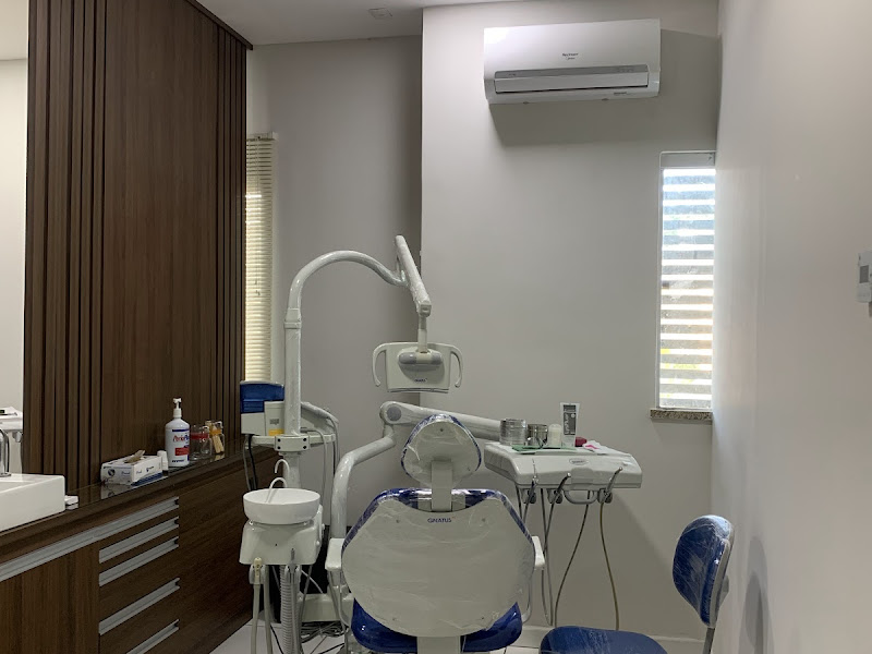 Foto 3 de Laboratório de Prótese Flores | Prótese Dentária Total Removível