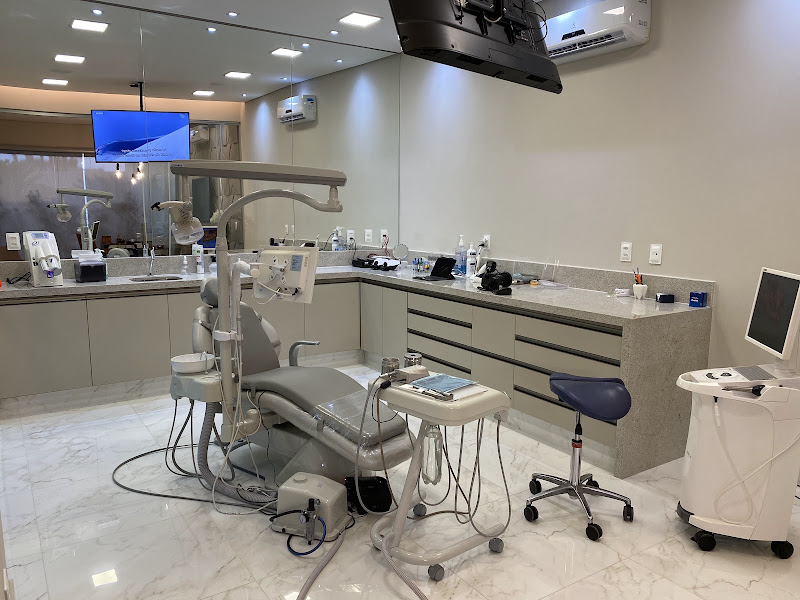 Foto 2 de LABURU Odontologia-Dr. Felipe Laburu