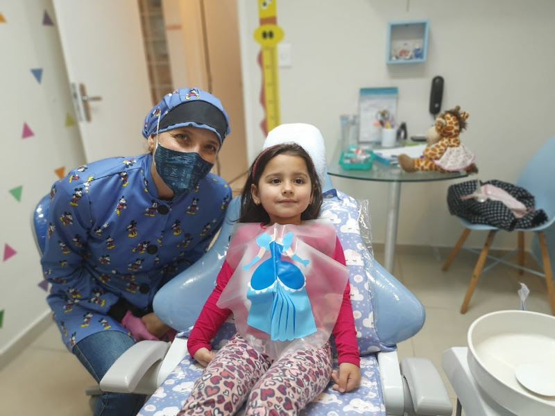 Foto 3 de Lamelas Odontologia