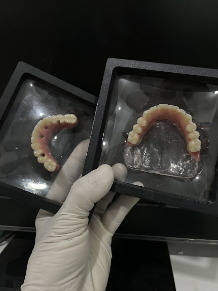 Foto 2 de LAPRODONTO - Laboratório de Prótese Odontológica