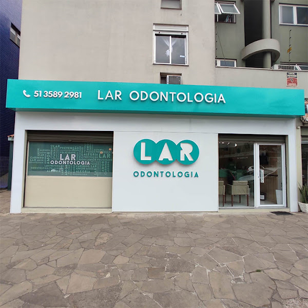 Foto 2 de LAR Odontologia - Implantes Dentários, Ortodontia e Alinhadores Transparentes