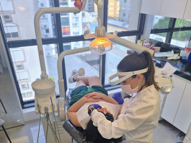 Foto 9 de LAR Odontologia - Implantes Dentários, Ortodontia e Alinhadores Transparentes