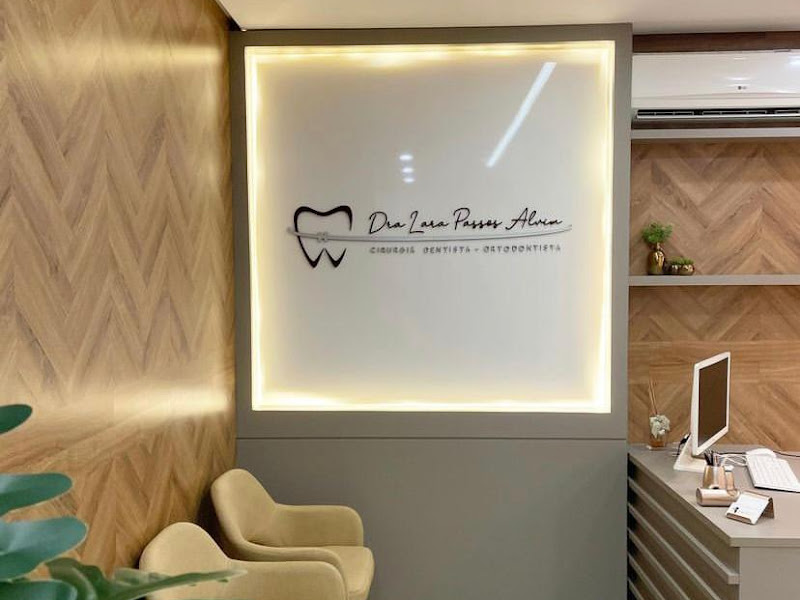 Foto de Lara Passos Alvim | Alinhadores Invisalign | Ortodontista Juiz de Fora