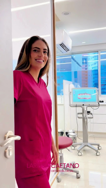 Foto 3 de Larissa Caetano - Dentista (Ortodontia e Ortopedia Facial)