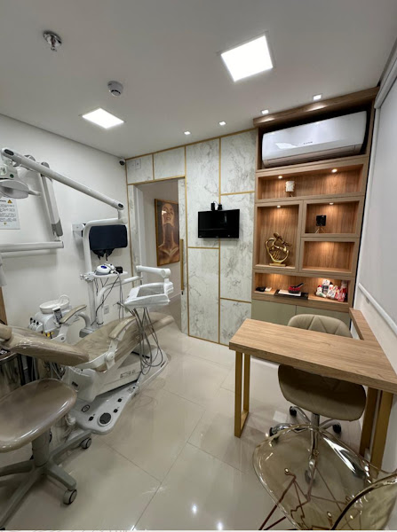 Foto 2 de Larissa Cruz • Dentista em Santa Maria/RS