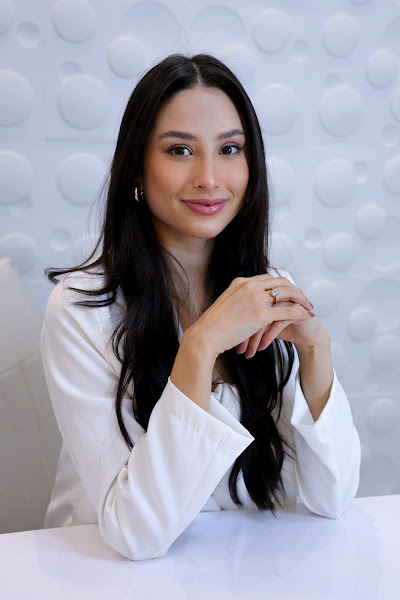 Foto 2 de Larissa Ferreira Dentista