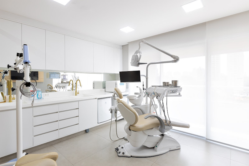 Foto 3 de Lazarini Odontologia I Tratamento de canal - Piracicaba - SP