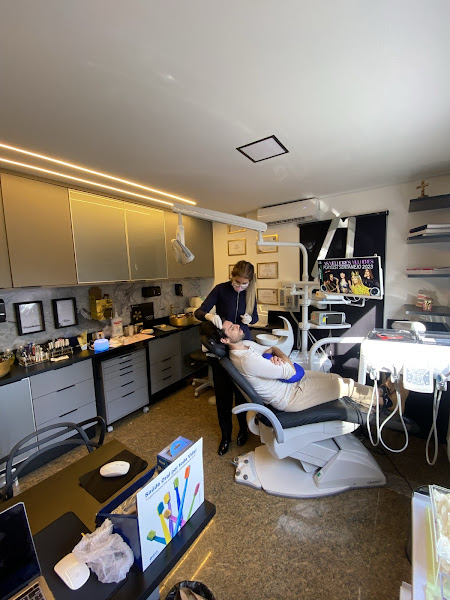 Foto 3 de LC Oral Clinic - Clínica de Odontologia