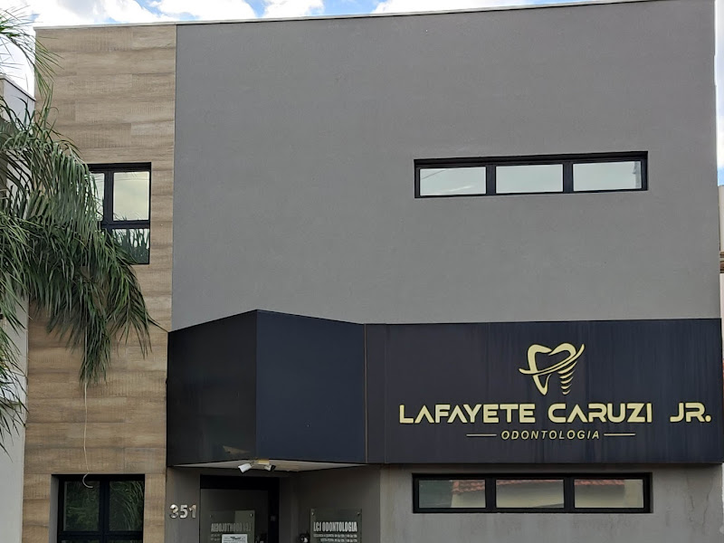 LCJ Odontologia - Lafayete Caruzi Júnior