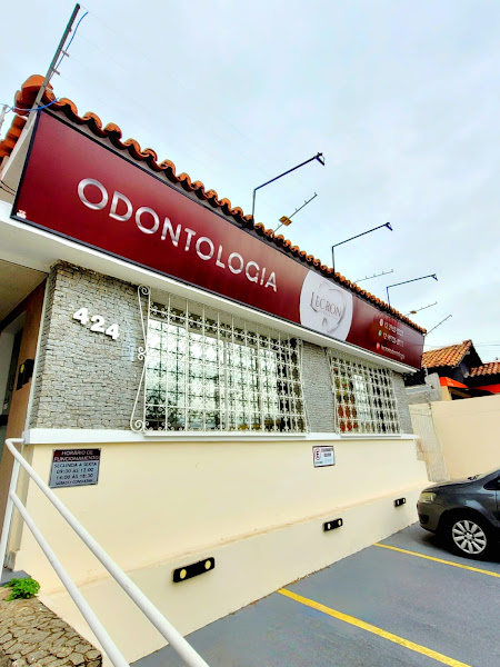 Foto 2 de Lecron Odontologia