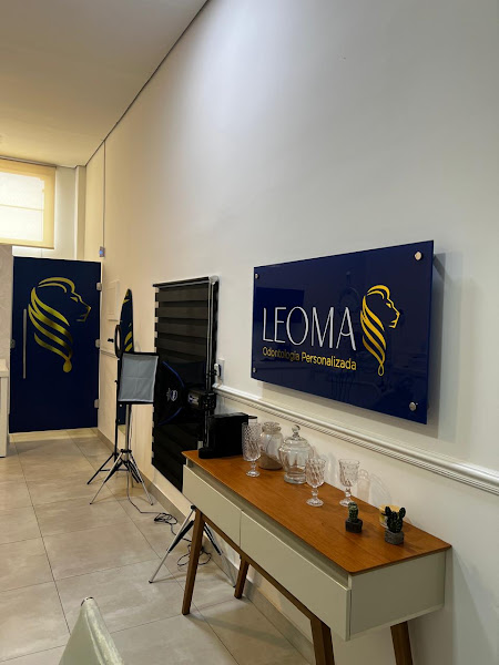 Foto 3 de LEOMA Odontologia Personalizada