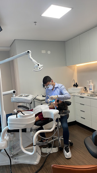 Foto 2 de Leonardo Amorim - Endodontista jardim paulista