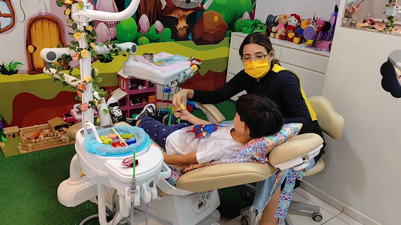 Foto 4 de Let's Kids | Especialistas Odontopediatras | Urgência Odontopediatria 24h | Odontologia e Saúde Integrada | Goiânia