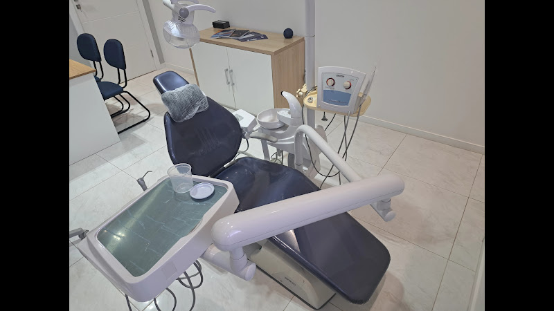 Foto 3 de Levin D'Amato Odontologia - Dentistas em Resende-RJ - Consultório Odontológico