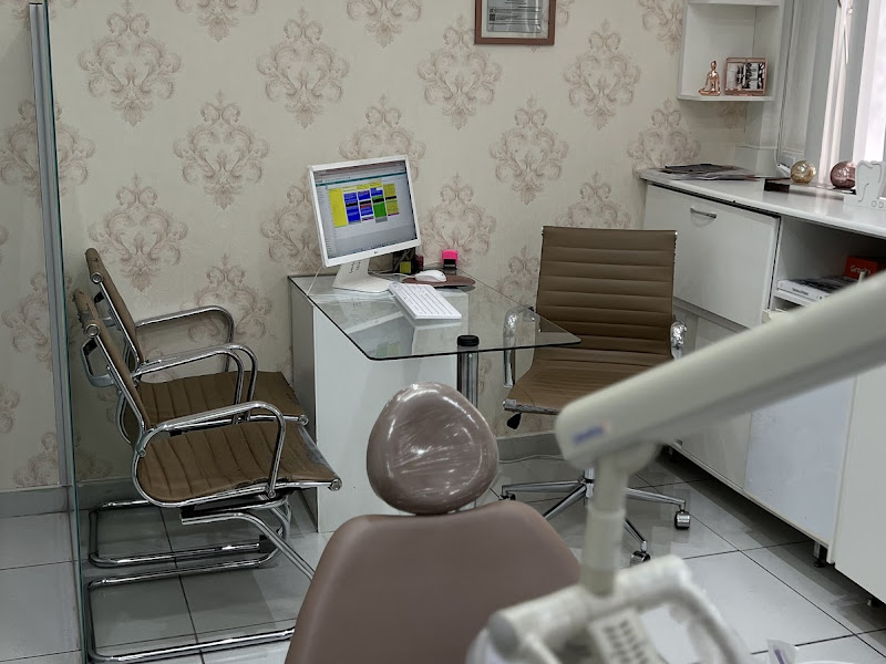 Foto 2 de Líder Odontologia - Dentistas em Contagem - Implantes, aparelhos, canal, botox e lentes dentárias