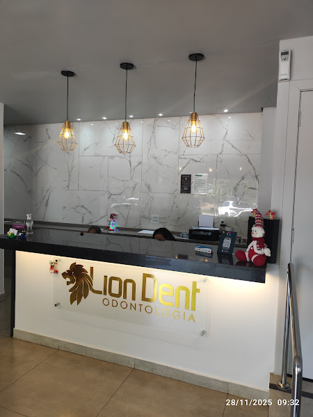 Foto 2 de Lion Dent