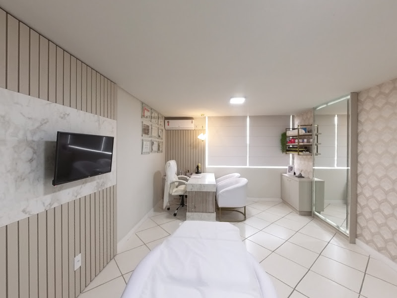 Foto 3 de Lis Vulczak | Harmonização Facial em Foz do Iguaçu