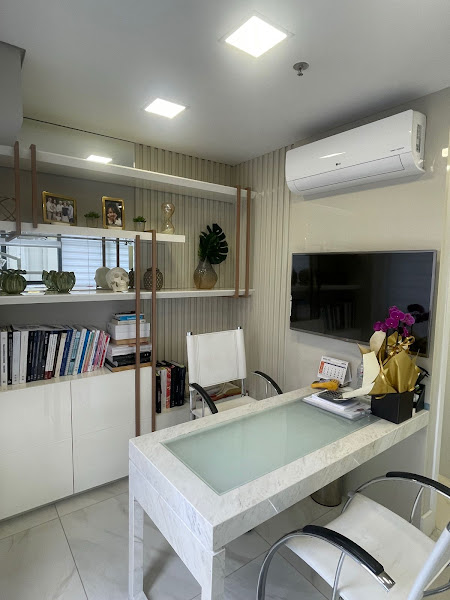 Foto 3 de LIZ ALVES ODONTOLOGIA E HARMONIZAÇÃO OROFACIAL