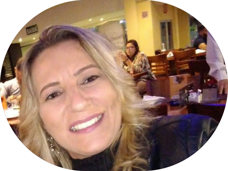 Foto 2 de Liza Rhenia Carvalhaes Clementino