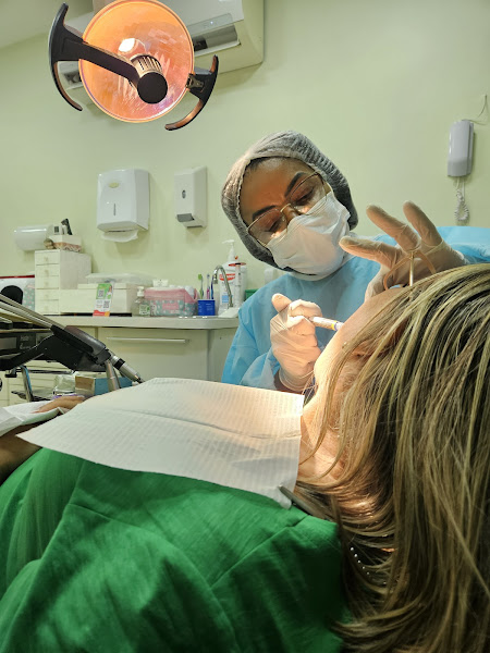Foto 2 de LNB Odontologia Estética | Dra. Lilia Barros | Dentista em Madureira