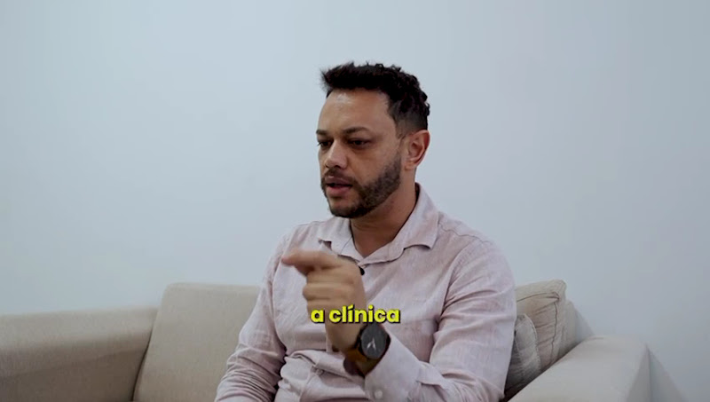 Foto 4 de LondriOdonto | Clínica Odontológica | Preenchimento Labial | Implantes | Próteses | Restauração