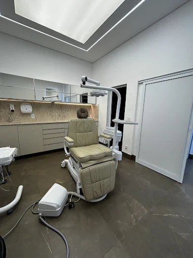 Foto 3 de Lourrane Freitas | Dentista em Patos de Minas