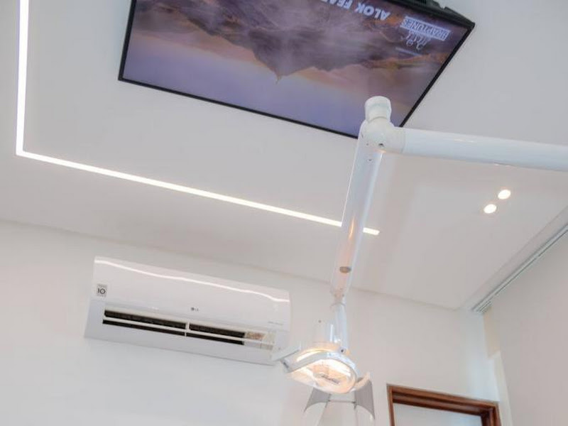 Foto 7 de LOY ODONTOLOGIA