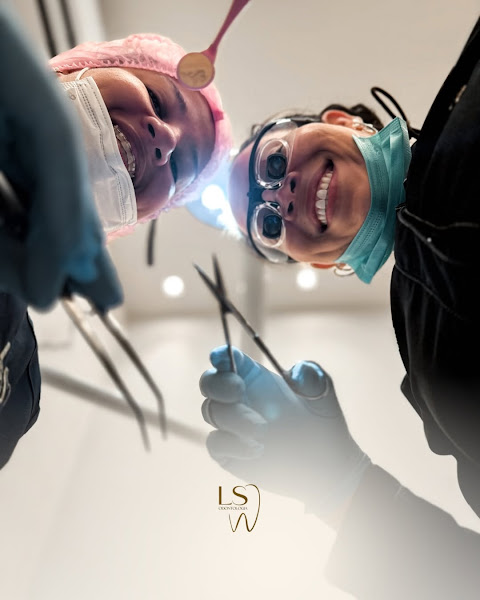 Foto 3 de LS Odontologia - Implantes dentários em Angra dos Reis | Prótese Protocolo em Angra dos Reis