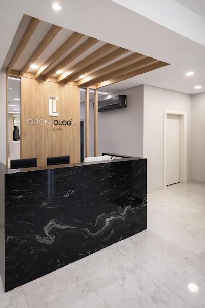 Foto 2 de LT Odontologia | Implantes | Dentista | Prótese Protocolo | Lentes