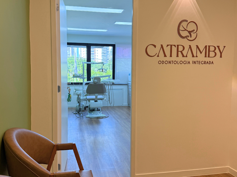 Foto de Luana Catramby Odontologia Barra da Tijuca
