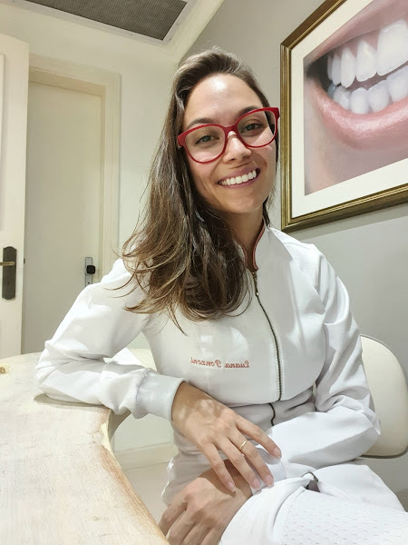 Foto 3 de Luana Ponzoni - Cirurgiã Dentista - Endodontista