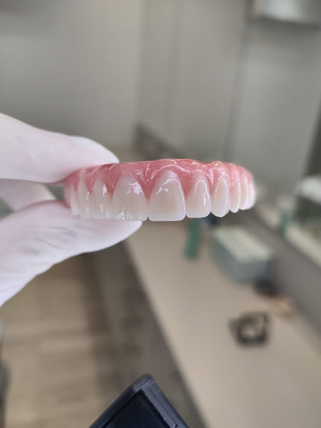 Foto 5 de Lube Odontologia - Implantes Blumenau