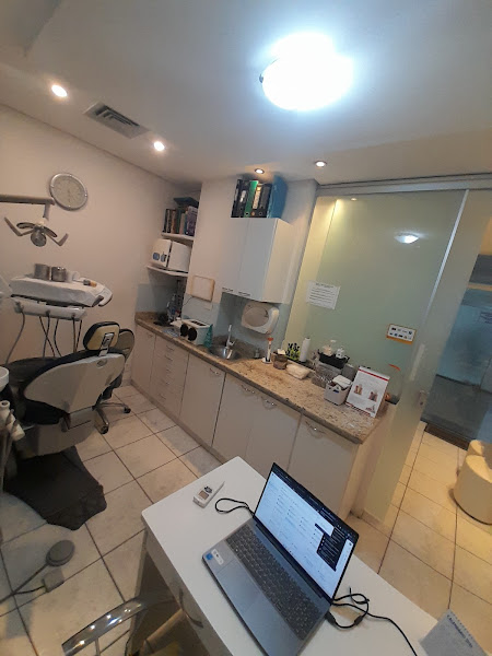 Foto 2 de Lucas Otaviano - Ortodontista